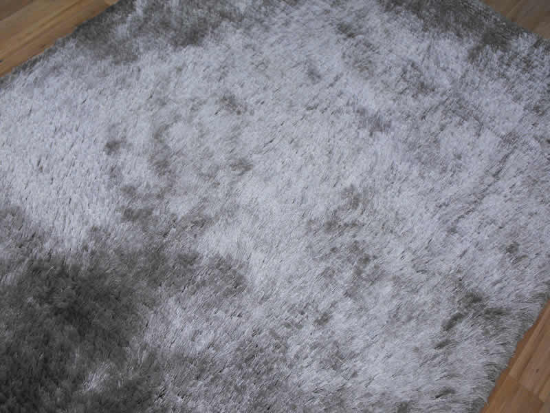 Plush Silver Shaggy Rug - Click Image to Close