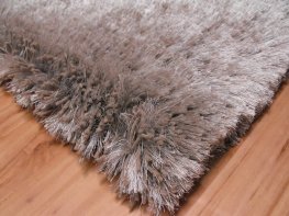 Plush Sand Shaggy Rug