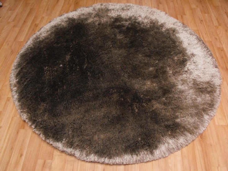 Plush Taupe Shaggy Rug