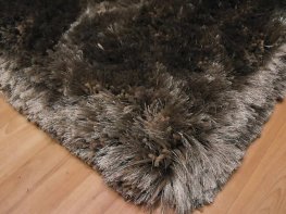 Plush Taupe Shaggy Rug