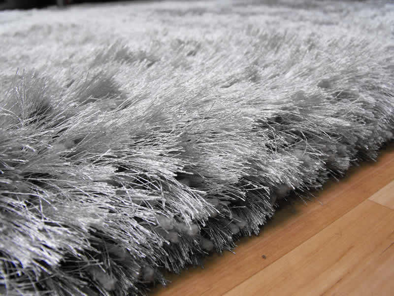 Plush Silver Shaggy Rug - Click Image to Close